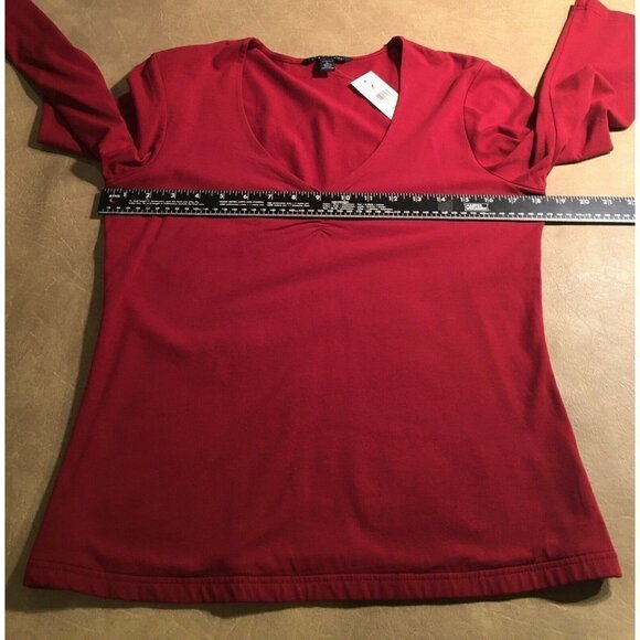 BANANA REPUBLIC Stretch Pullover Deep V-Neck Top, GARNET Red, NWT, Size L - Picture 4 of 8